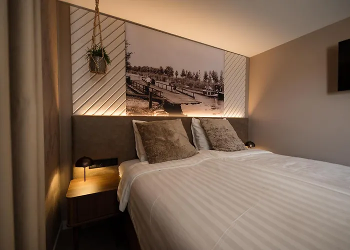 Boutique De Zeuve Meeren Hotel *
