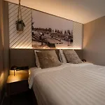 Boutique De Zeuve Meeren Отель *