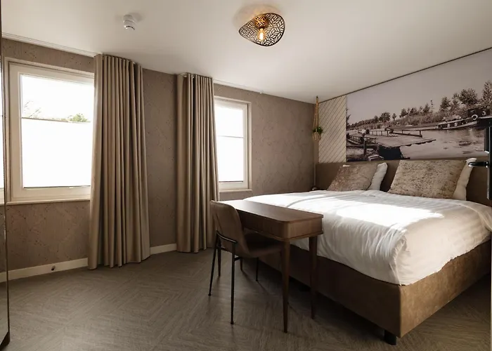 Hotel Boutique De Zeuve Meeren *